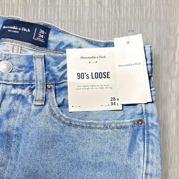 Abercrombie & Fitch 90’s Loose High-Waisted Light Wash Jeans - Women’s 28 x 34 - Picture 4 of 8